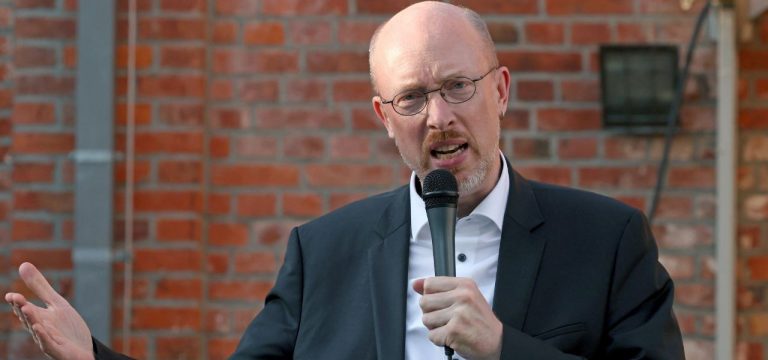 Innenminister stellt Verfassungsschutzbericht 2022 vor