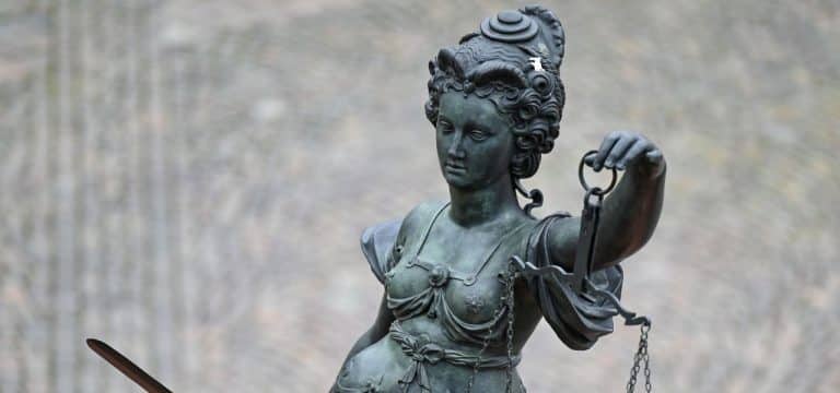 Drogendealer-Duo zu mehrjährigen Haftstrafen verurteilt