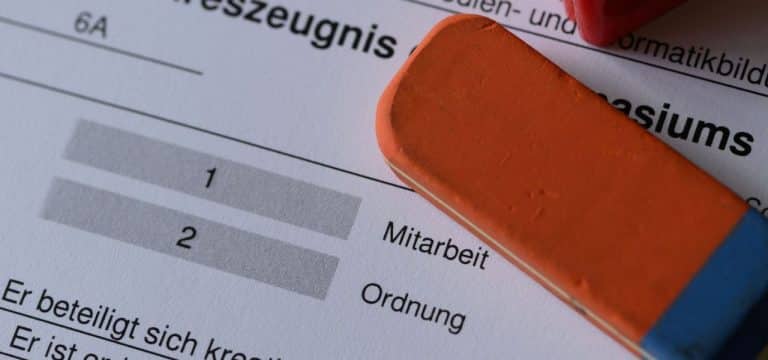 Ab Montag Zeugnis-Sorgen-Telefon für MV