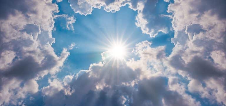 Wechselhafte, stabile Wetterlage: Bewölkt, windig, aber weitgehend trocken