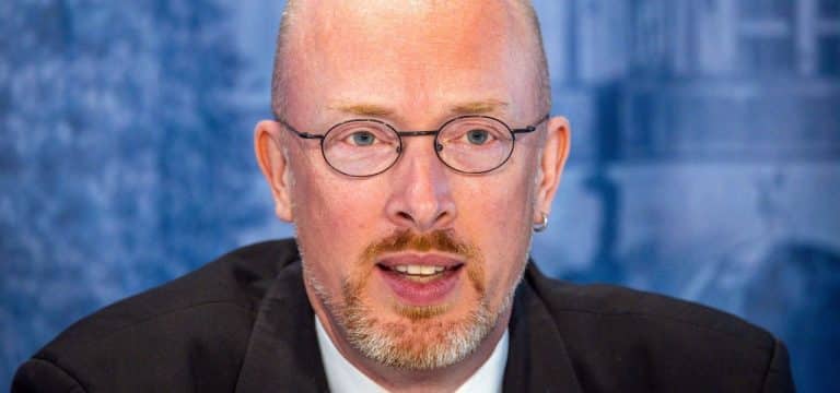 Landesregierung: Mehr Geld für Bürgermeisterinnen und Bürgermeister