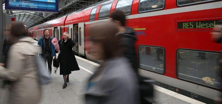 Nächster Aufschlag im November: Einigung im Streit um Deutschlandticket fällt aus