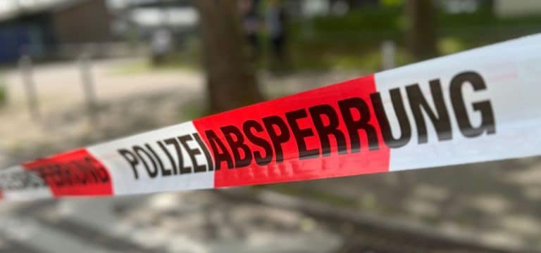 Mann soll Frau getötet haben: Selbst Polizei gerufen
