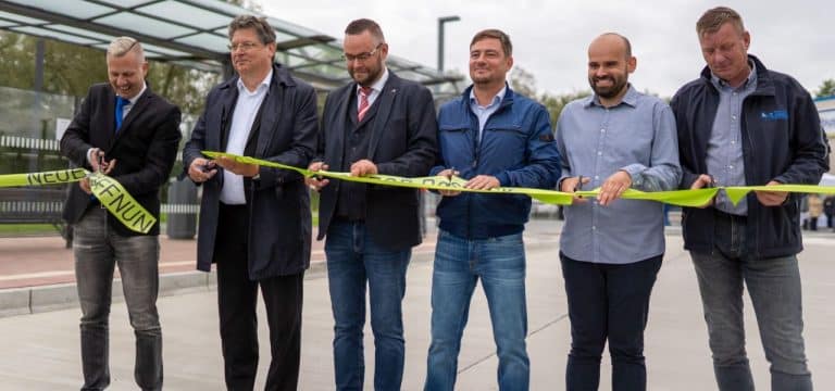 Neuer Busbahnhof in Rostock eröffnet: Betriebsstart am Montag