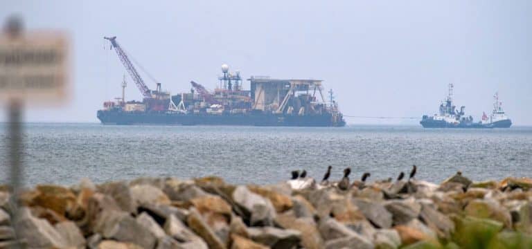 Verleger für Anbindung des Rügener LNG-Terminals erwartet