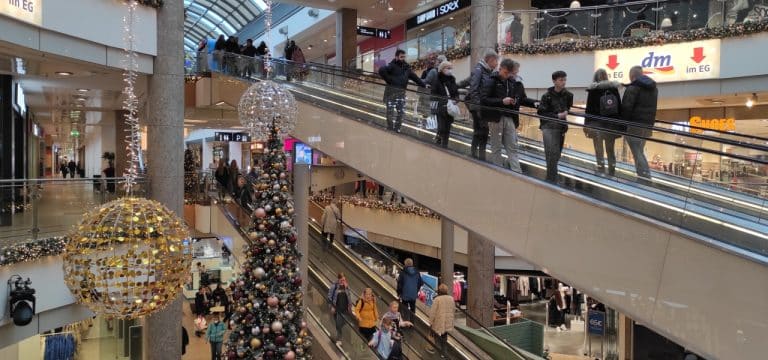Schwerin Tragischer Vorfall im Schlossparkcenter endet tödlich