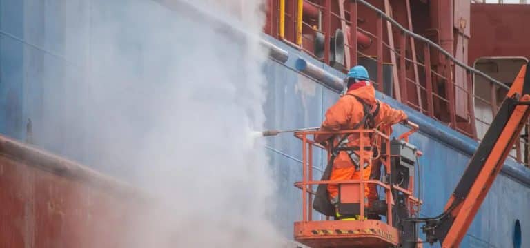 Stralsunder Werft soll Vorreiter bei Schiffsrecycling werden