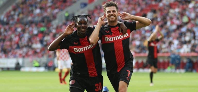 Bundesliga: Historische Werkself und VfB-Joker setzen Bayern unter Druck