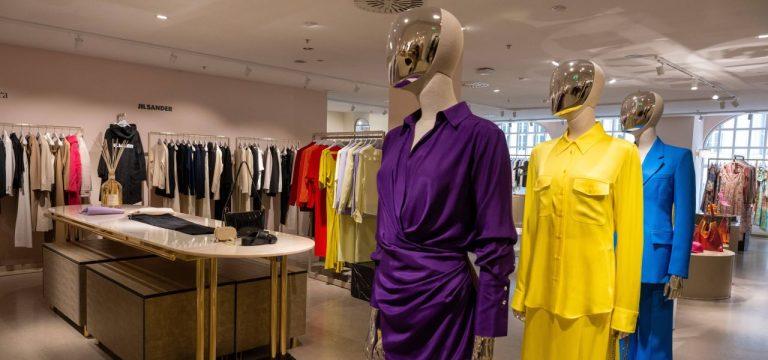 Weniger Umsatz für Modehändler: Hitzerekord macht Herbst-Kollektionen zu Ladenhütern
