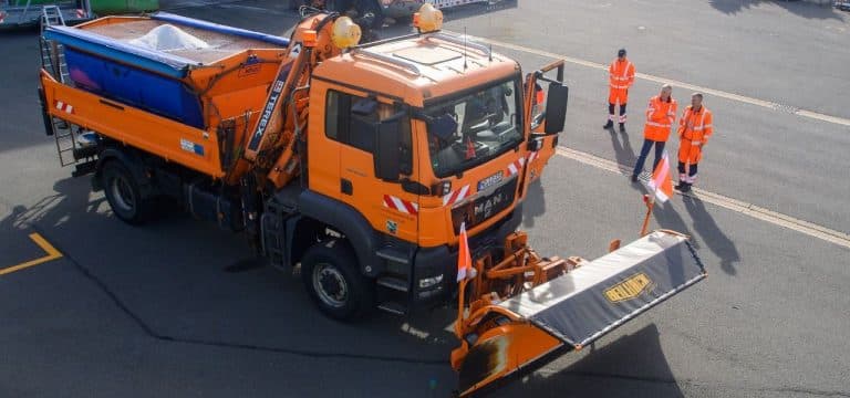 Tonnenweise Streusalz: Winterdienst in MV bereitet sich vor
