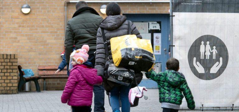 Migrationspolitik: Länderchefs dringen auf neue Flüchtlingspolitik