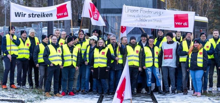 Warnstreik in Schwerin: Keine Busse und Straßenbahnen fahren