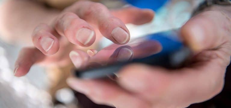 Mehrere Schockanrufe: Rentnerin gibt Betrüger 100.000 Euro
