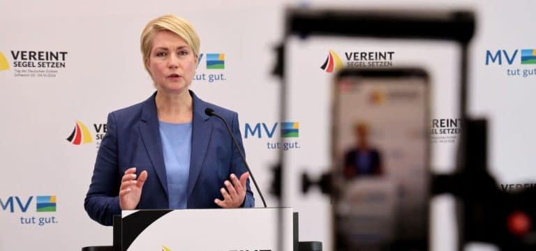 Schwesig zu Vorfall mit Mädchen: Nicht verharmlosen