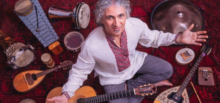 Omid – „Music Of The World“ im Theater Wismar