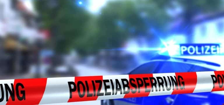 Fahrer verliert Kontrolle über Reisebus im Landkreis Rostock
