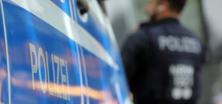 Wismar: Teleskoplader entwendet – Polizei sucht Zeugen