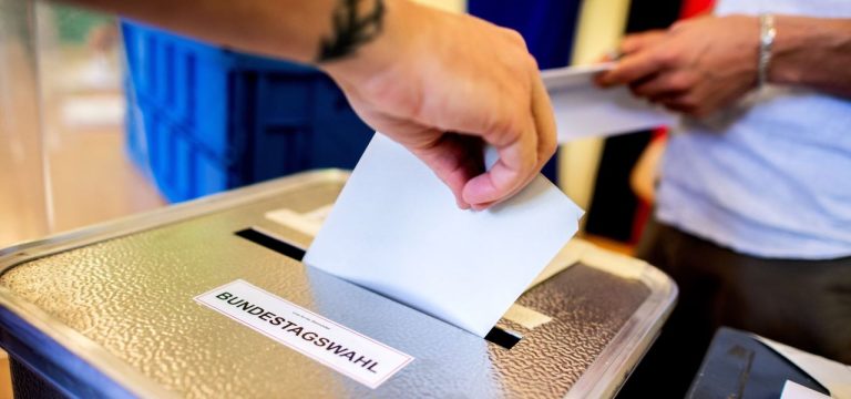 Urteil aus Karlsruhe: Bundestagswahl in Berlin muss teils wiederholt werden