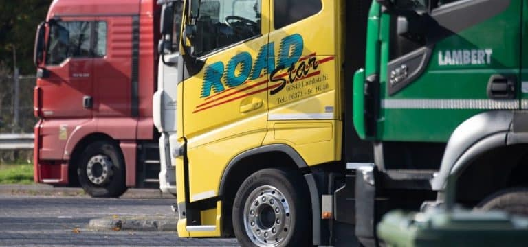 MV gibt alle Straßen für Lkw bis 17,88 Meter Länge frei