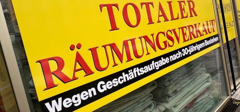 Droht der „Insolvenztsunami“?: Zahl der Firmenpleiten 2023 deutlich gestiegen
