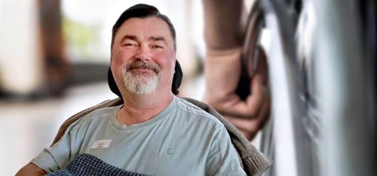 Krankenkasse zahlt nicht: Wismarer MS Patient ruft zu Spenden für Stimulationsanzug auf