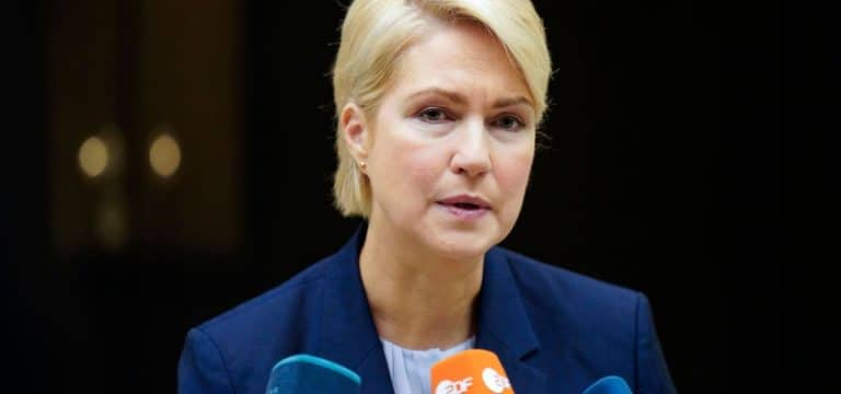 Schwesig besorgt über gutes Abschneiden der AfD