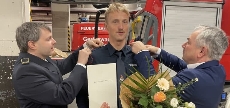 Wismar: Oliver Schulz zum Oberbrandmeister befördert