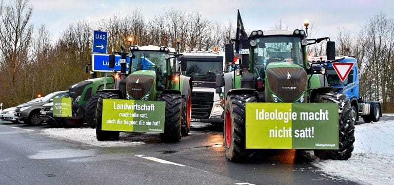 Ungeachtet der Bauernproteste: Bundesrat beschließt Abbau von Agrardiesel-Subventionen