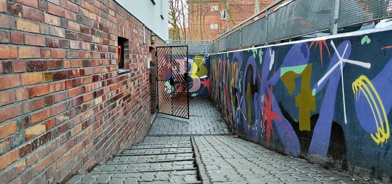 Wismar: 16 Verletzte nach mutmaßlichem Reizgaseinsatz im „Block 17“