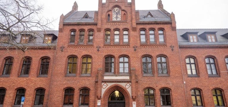 Landesregierung verletzt Fragerechte von Abgeordneten