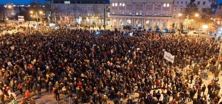 Demo gegen Rechtsextremismus erreicht neue Größenordnung