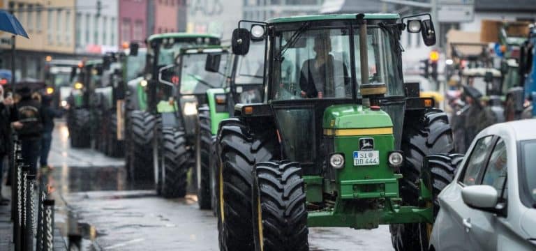 Schwesig fordert faire Lösungen für Landwirte bis 8. Januar