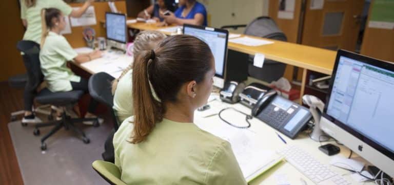 Lange Wartezeiten für Patienten: Gewerkschaft kündigt Streik in Arztpraxen an
