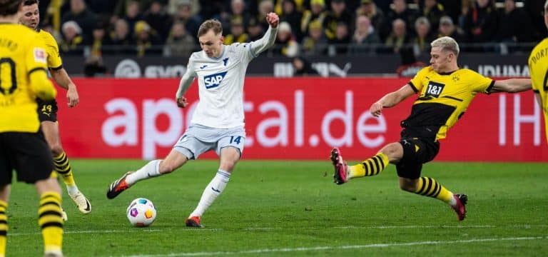 Pfiffe nach Heimpleite: DFB-Hoffnung Beier schießt den BVB in die Krise