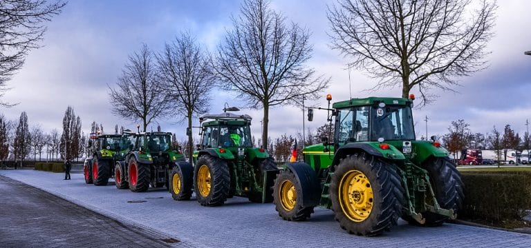 Wismar: “Frag’doch mal den Landwirt” – Mahnfeuer mit Bürgerdialog