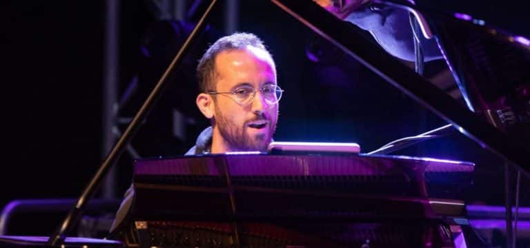 Schwesig und Pianist Levit bei Konzert gegen Antisemitismus