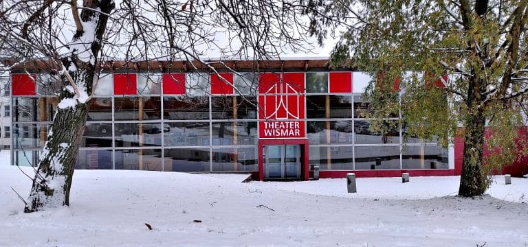 Wismar hält am Kulturprogramm fest – Veranstalter warnen vor schwieriger Anreise