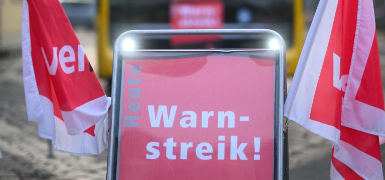 Warnstreiks in Bussen und Straßenbahnen angekündigt