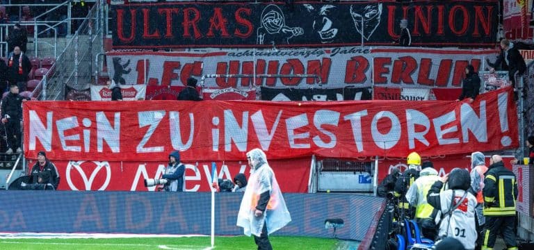 Neue Eskalationsstufe erreicht: Organisierte Fußball-Fans wüten gegen die DFL