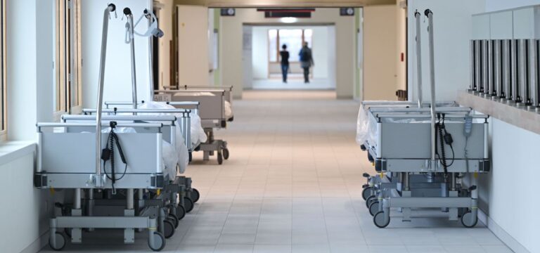 Neues Vergütungsmodell: Lauterbach legt Entwurf für Klinikreform vor