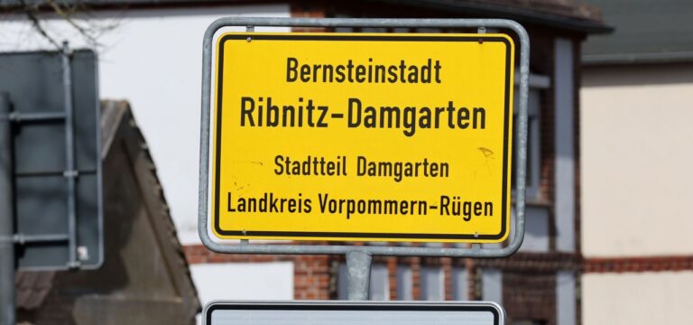 Zwei Minister drei Stunden zu Fall Ribnitz-Damgarten befragt