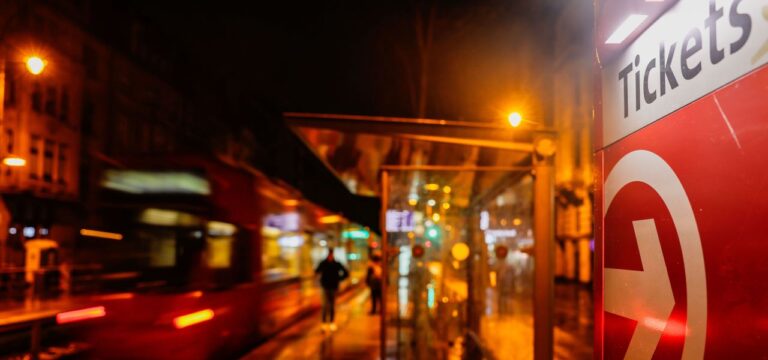 Länder sehen Bund im Verzug: Deutschlandticket-Preis soll im Herbst kommen