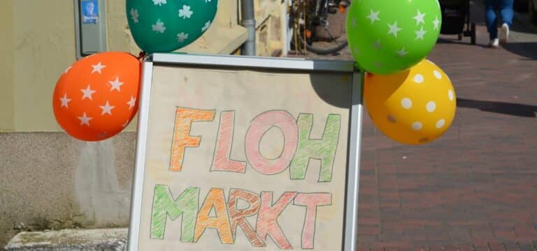Flohmarkt der Kita Neustadt: Ein buntes Familienfest für den guten Zweck