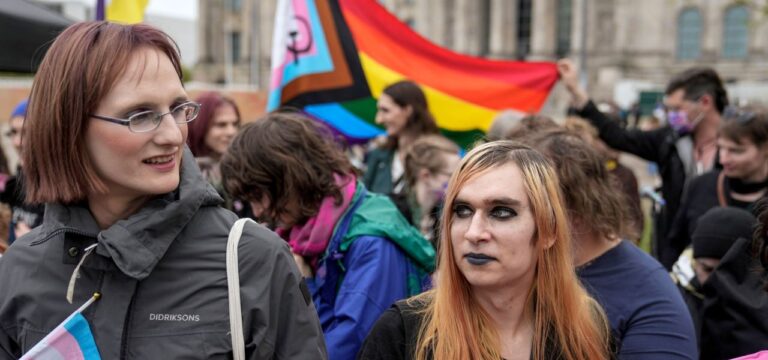 Mehr Wahlfreiheit: Bundestag beschließt Selbstbestimmungsgesetz