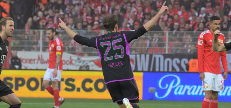 Müller gelingt besonderes Tor: FC Bayern feiert Kantersieg gegen Union Berlin