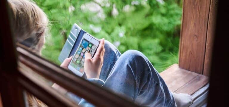 Medienscout-Tagung: Cybermobbing setzt Kinder unter Druck