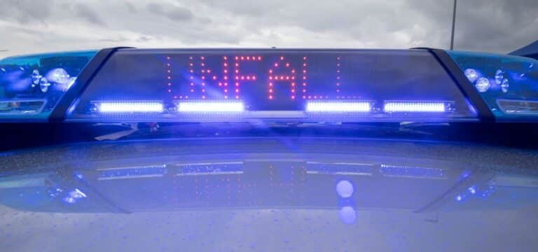 Fünf Verletzte bei Autounfall