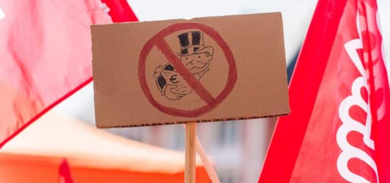 Tausende demonstrieren am 1. Mai in Mecklenburg-Vorpommern