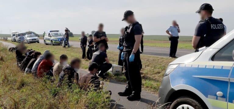 Zehn Flüchtlinge von Belarus-Route aufgegriffen