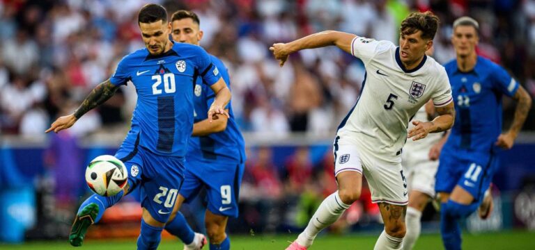 Was ist mit EM-Favorit los?: Rätselhaftes England krampft sich zum Gruppensieg